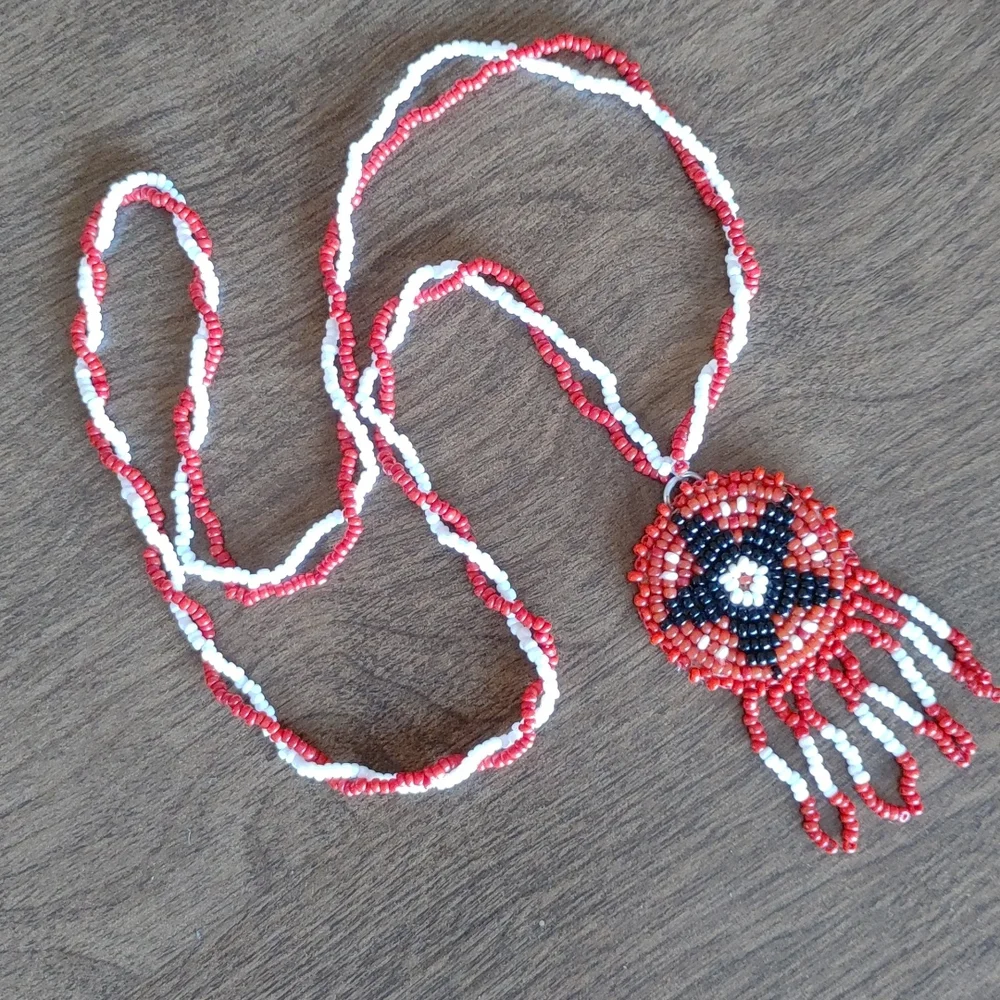Native American Seed Bead Necklace Star Pattern Twisted C